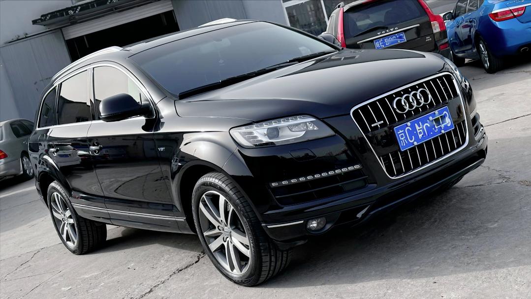 老款奥迪q74.2报废,奥迪q7新能源报废车