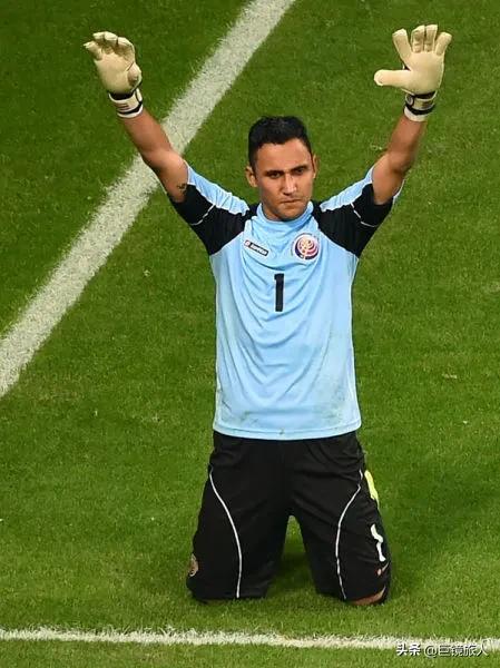 马丁内斯和布冯神奇扑救,布冯vs马丁内斯谁更厉害