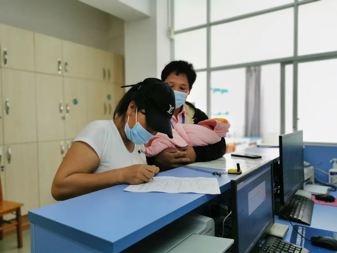 办理出生证明条形码,新版出生证明条形码是贴上去的吗