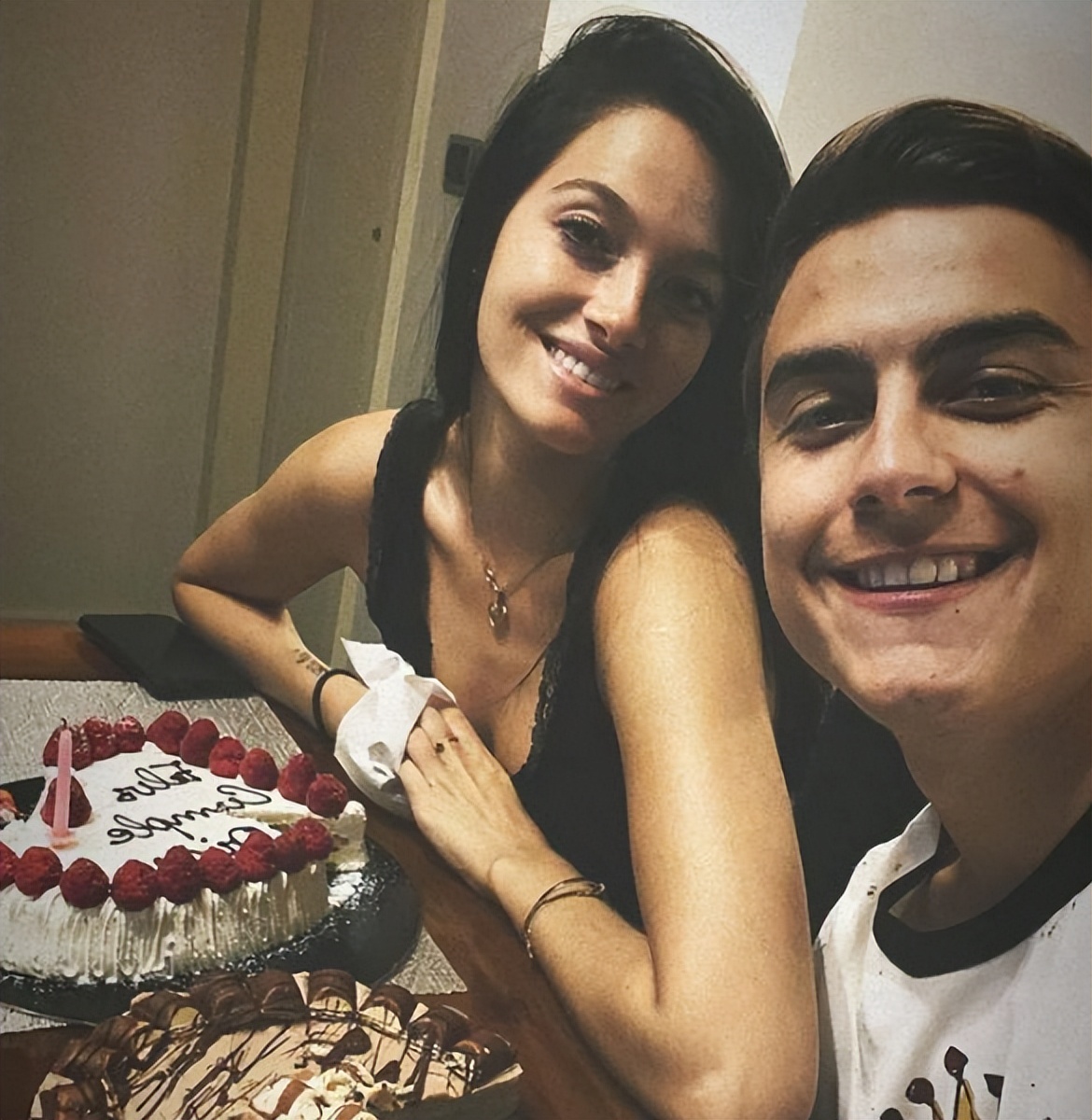 各国太太团身材,世界杯太太团惊艳全场颜值排名