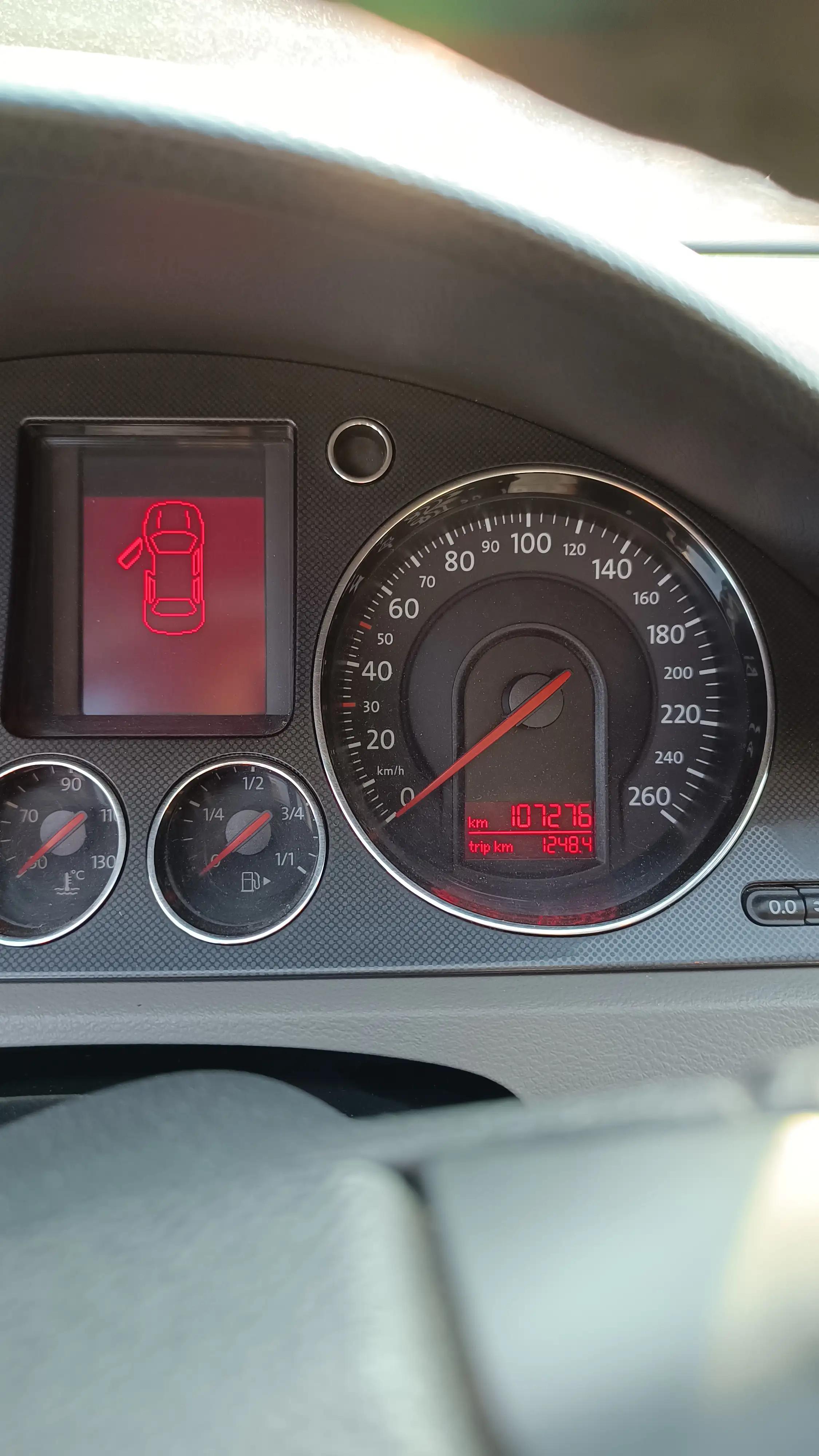 09年的迈腾b6灯泡,09年b6迈腾顶配是纯进口的吗