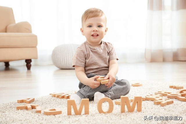 怎样才能让孩子戒掉玩手机上瘾,小孩子玩手机上瘾怎么引导他