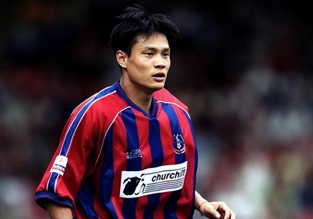 中国男足十大功勋人物,中国男足运动员10大排行