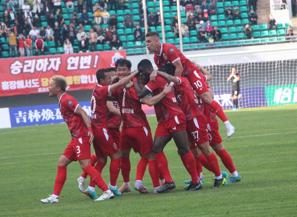 青岛红狮vs延边龙鼎集锦,猛虎苏醒咆哮