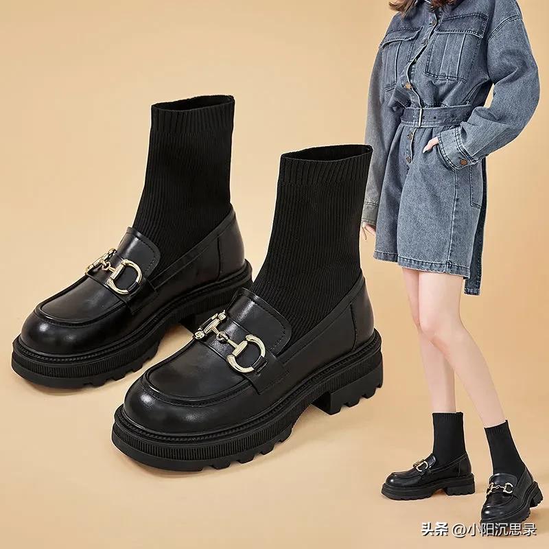 女款小白鞋品牌达芙妮,卓诗尼和达芙妮哪个鞋子好