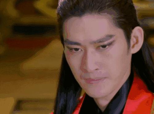 出卖？借戏揩油？捞金无度？牺牲清白？娱乐圈的“疯狂”不止于此