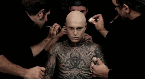 有什么遮纹身的办法吗,为了回家过年你都做过什么