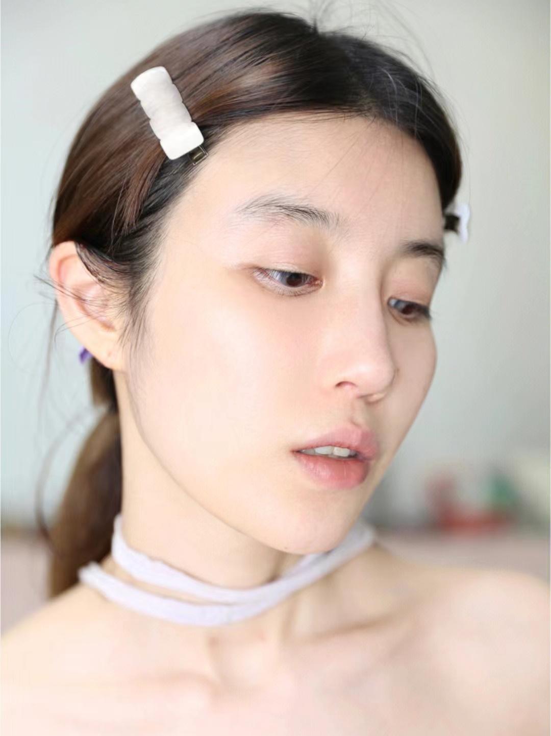 女人上了年纪，不管有钱没钱，建议用这4款水乳，轻薄又好吸收