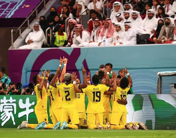 世界杯作文600字初中,世界杯足球赛的作文400字