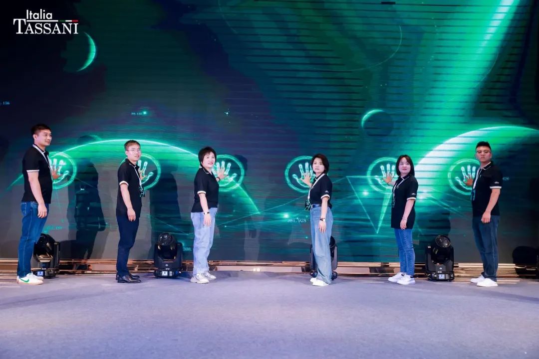 塔萨尼艺术涂料做房间,塔萨尼艺术涂料公司