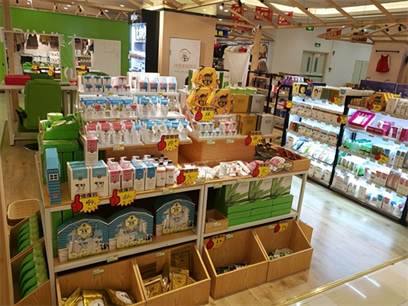 开化妆品店加盟店,开化妆品加盟店多少钱合适