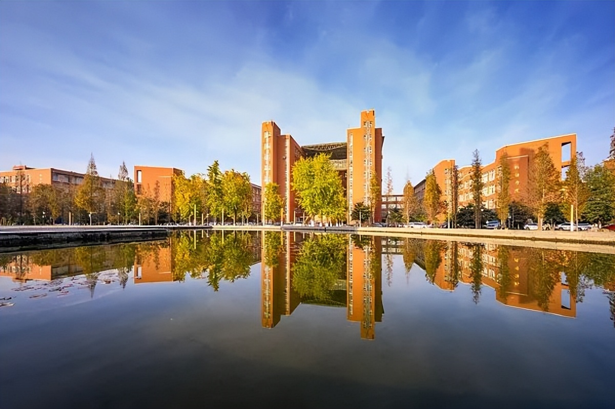 中国最抗压的“末流211”，这所大学承载着全省高教的希望