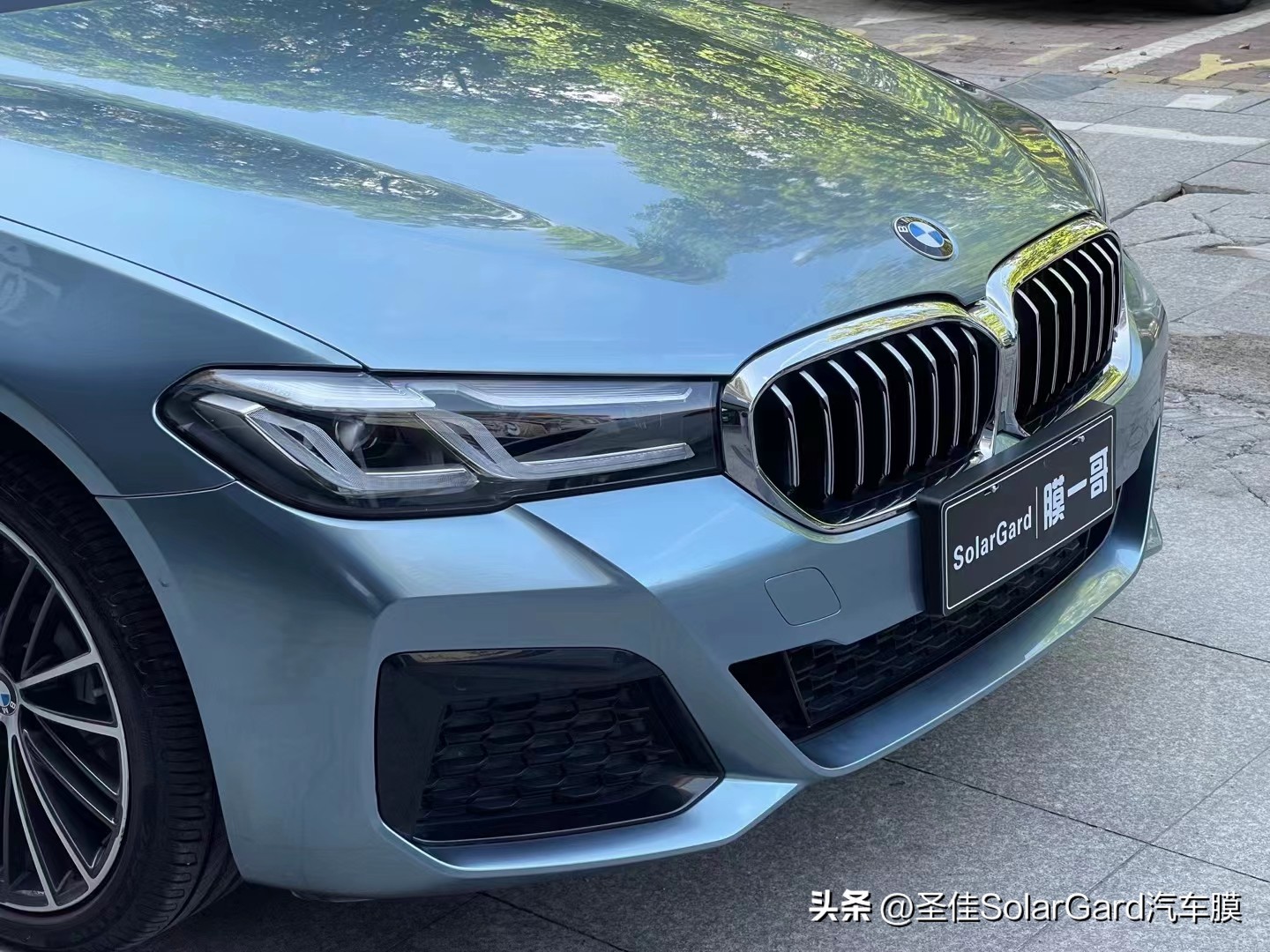 汽车贴膜的费用大概是多少,汽车贴膜一般要多少钱呢