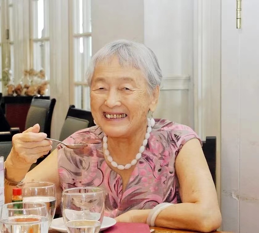 江苏南京19岁少年骗40岁富婆,男子靠吃软饭骗到富婆2亿遗产