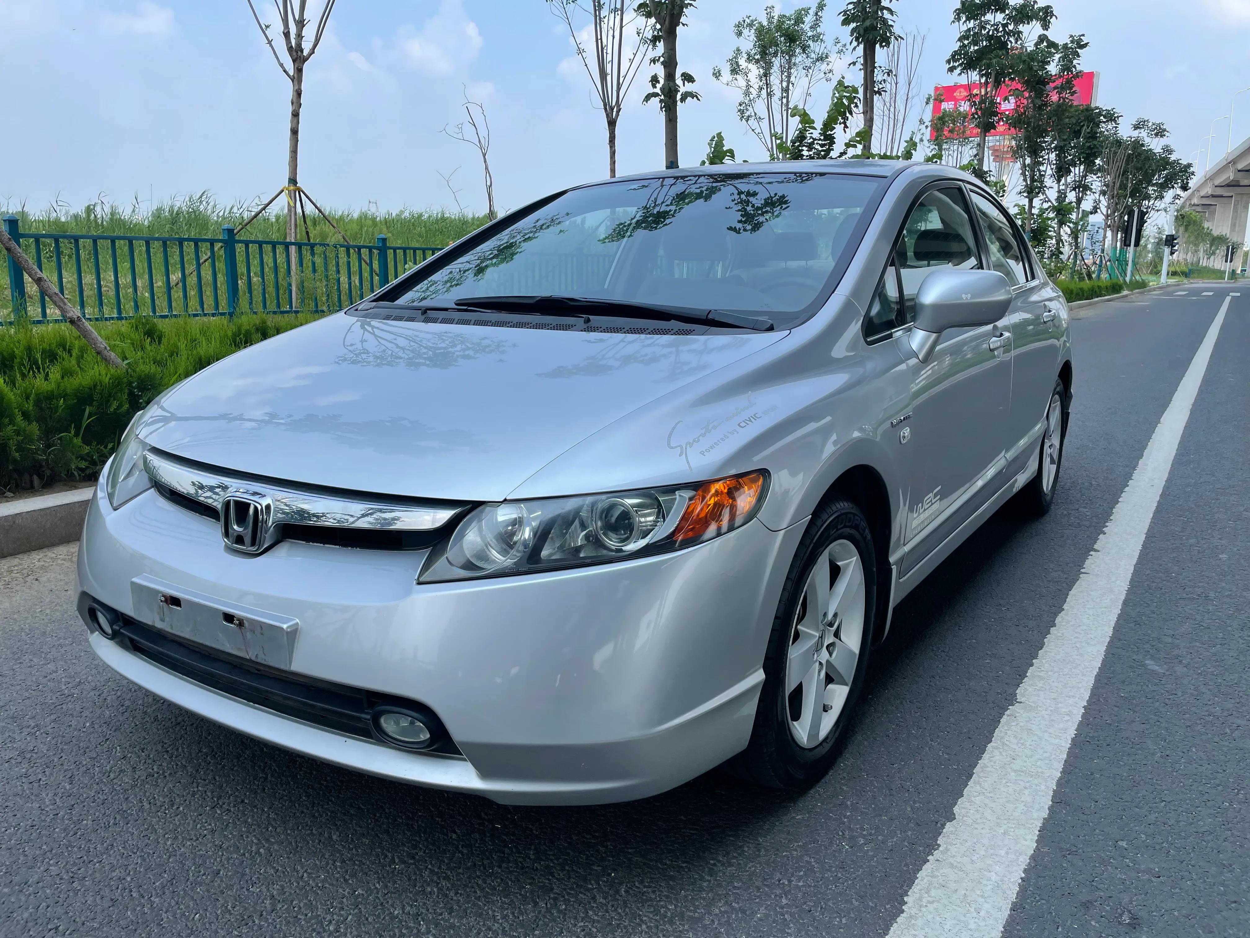 10年本田思域极品顶配,2012年极品8代思域