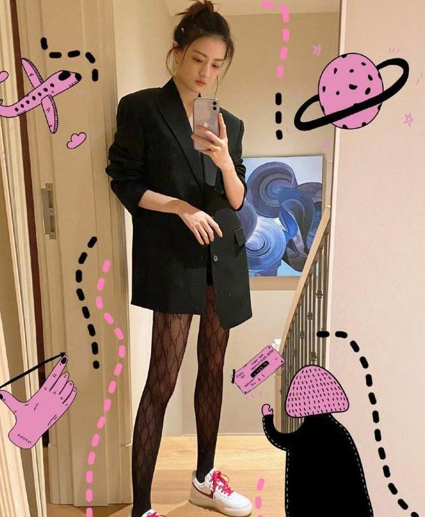 黑丝加什么运动鞋好看,黑丝配运动鞋穿搭40万赞