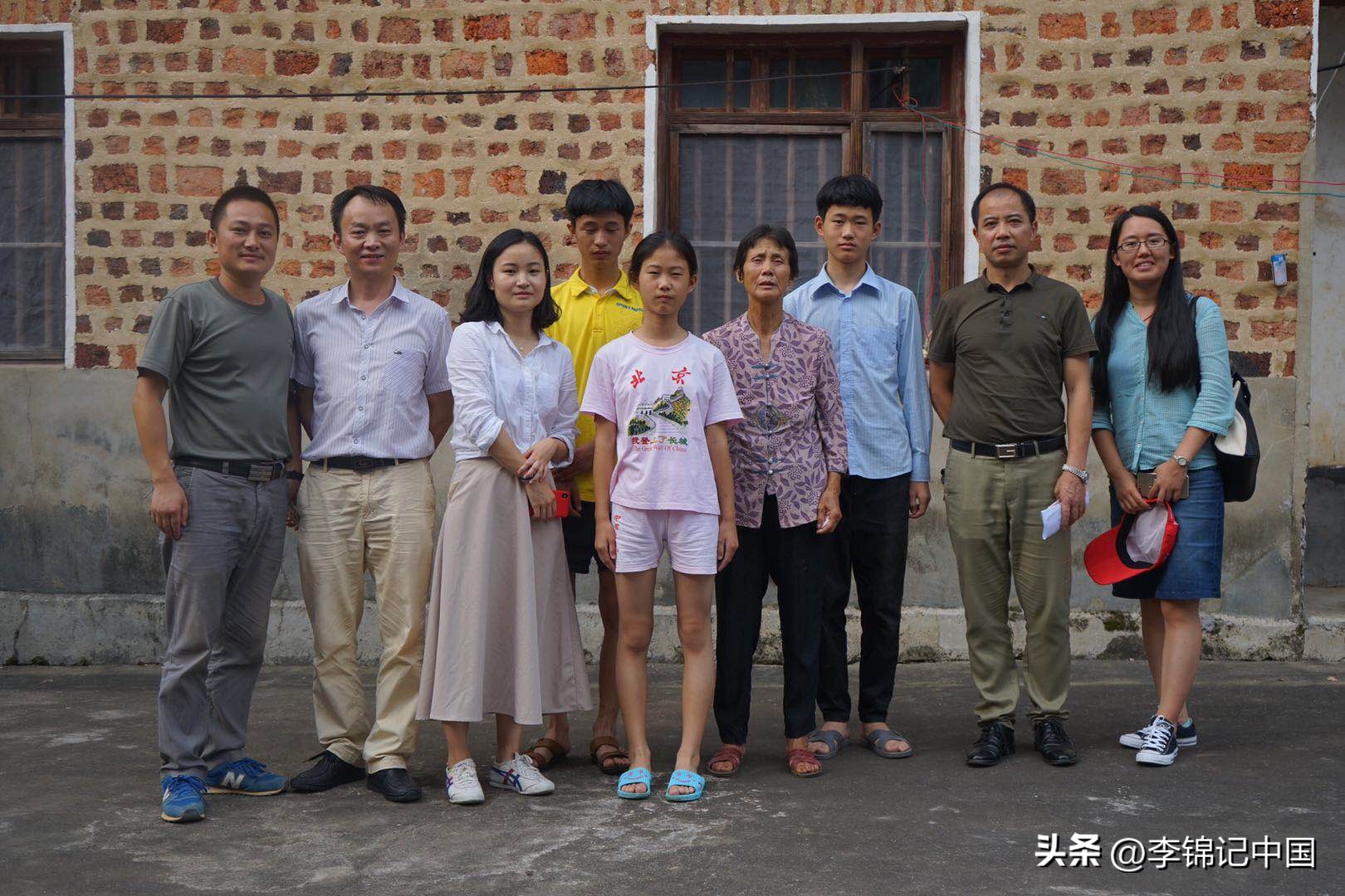 宝藏老师背后的意义,宝藏老师都有哪些特点