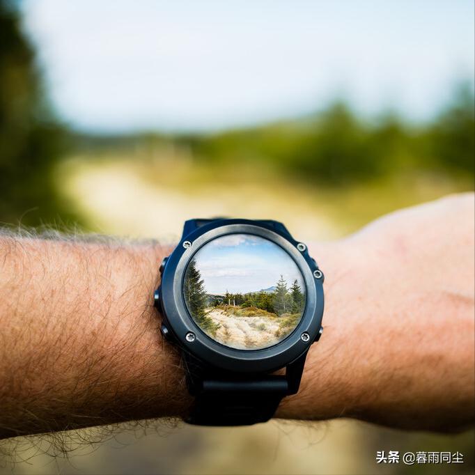卡西欧户外登山手表功能介绍,户外手表与智能手表如何选择