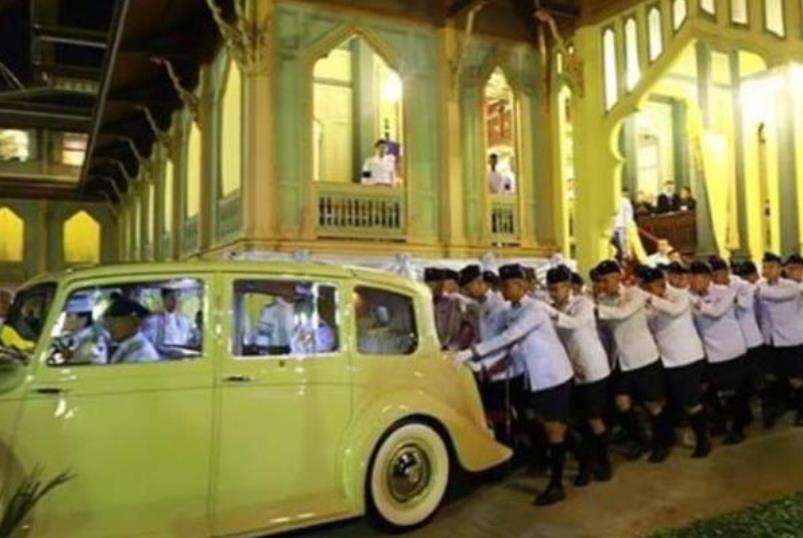 泰国的国王有实权吗,泰国国王和军方谁有实权