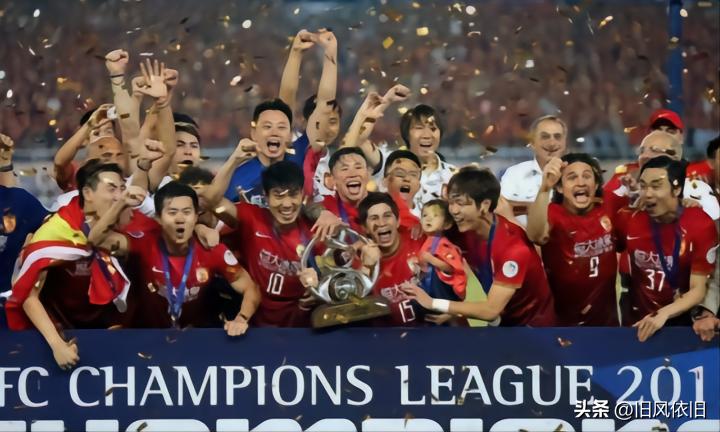 春晚赵本山宋丹丹说中国足球,中国足球被吐槽的几个画面