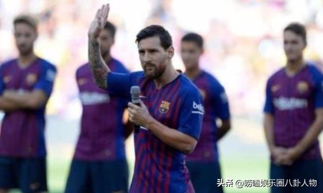 梅西和老婆同框大秀,梅西老婆手拿战靴