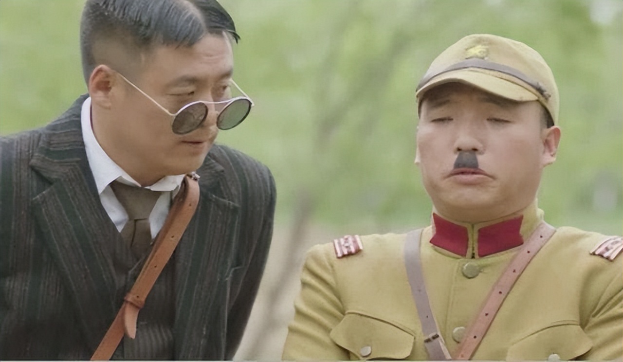 美国网友提问：中国为什么有那么多叛徒和汉奸？因为国人不爱国？