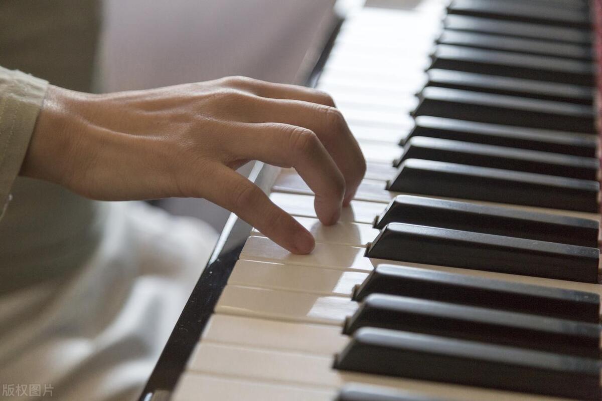 雅马哈dgx660电钢琴演示钢琴效果,4000以内最接近真钢琴的电钢琴