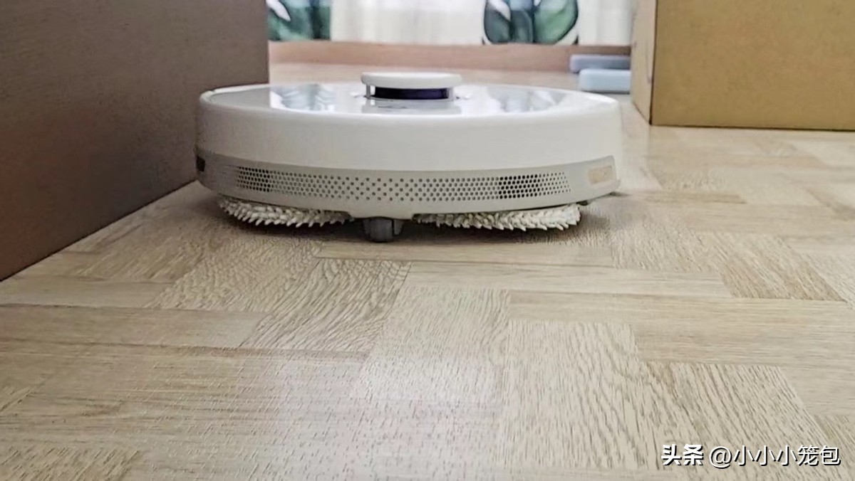 云鲸三代智能扫拖机器人,云鲸和石头扫拖一体机器人测评