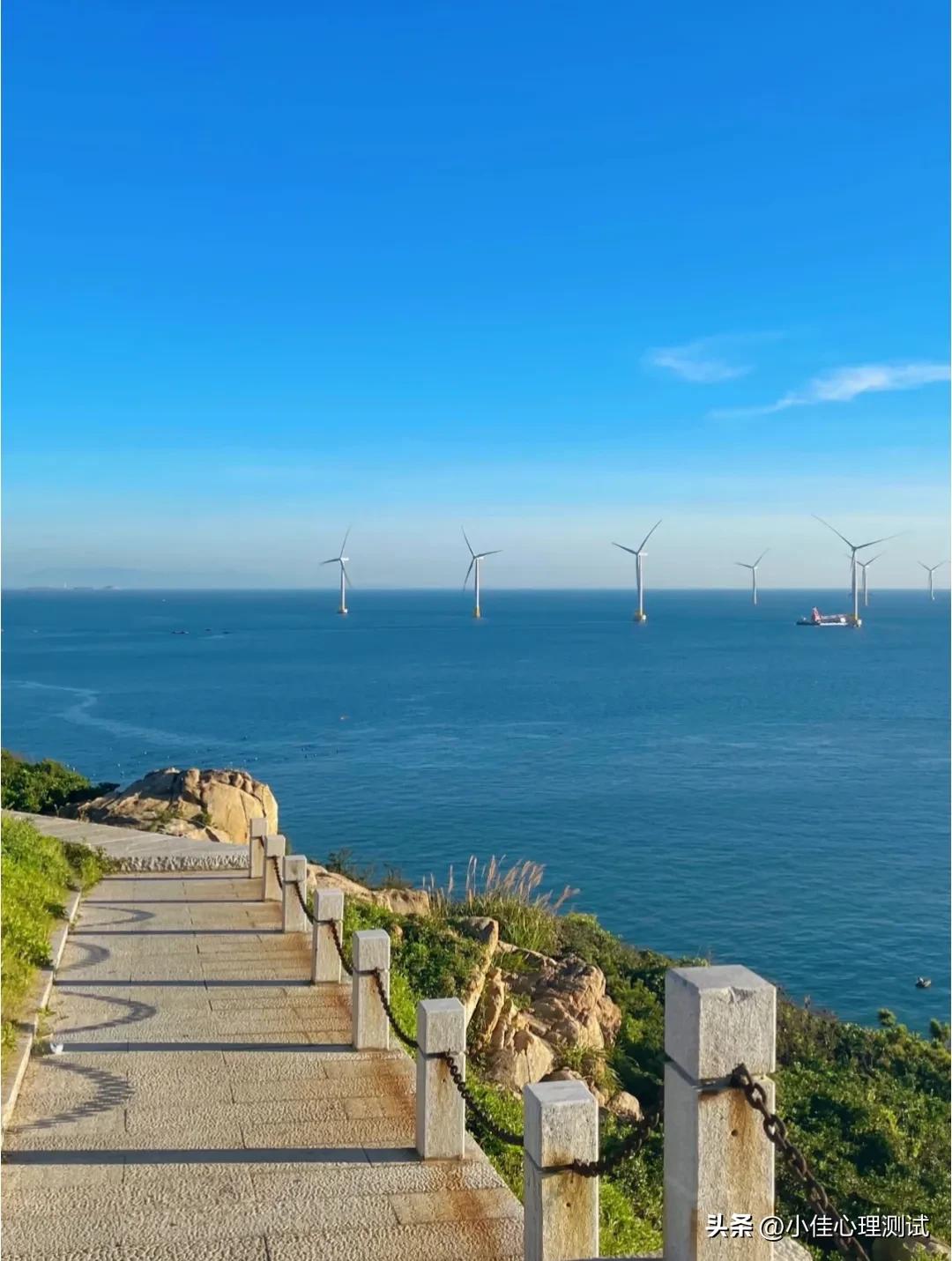 夏日必备快乐文案短句图片,夏日炎炎发朋友圈文案图片