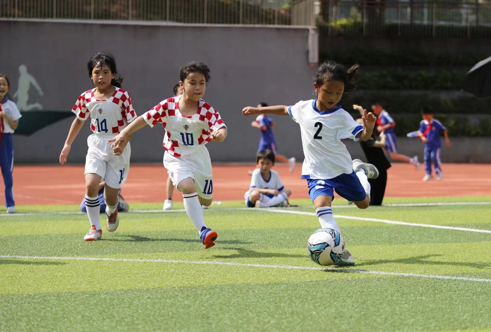 六一健康运动起来,健康运动快乐相伴