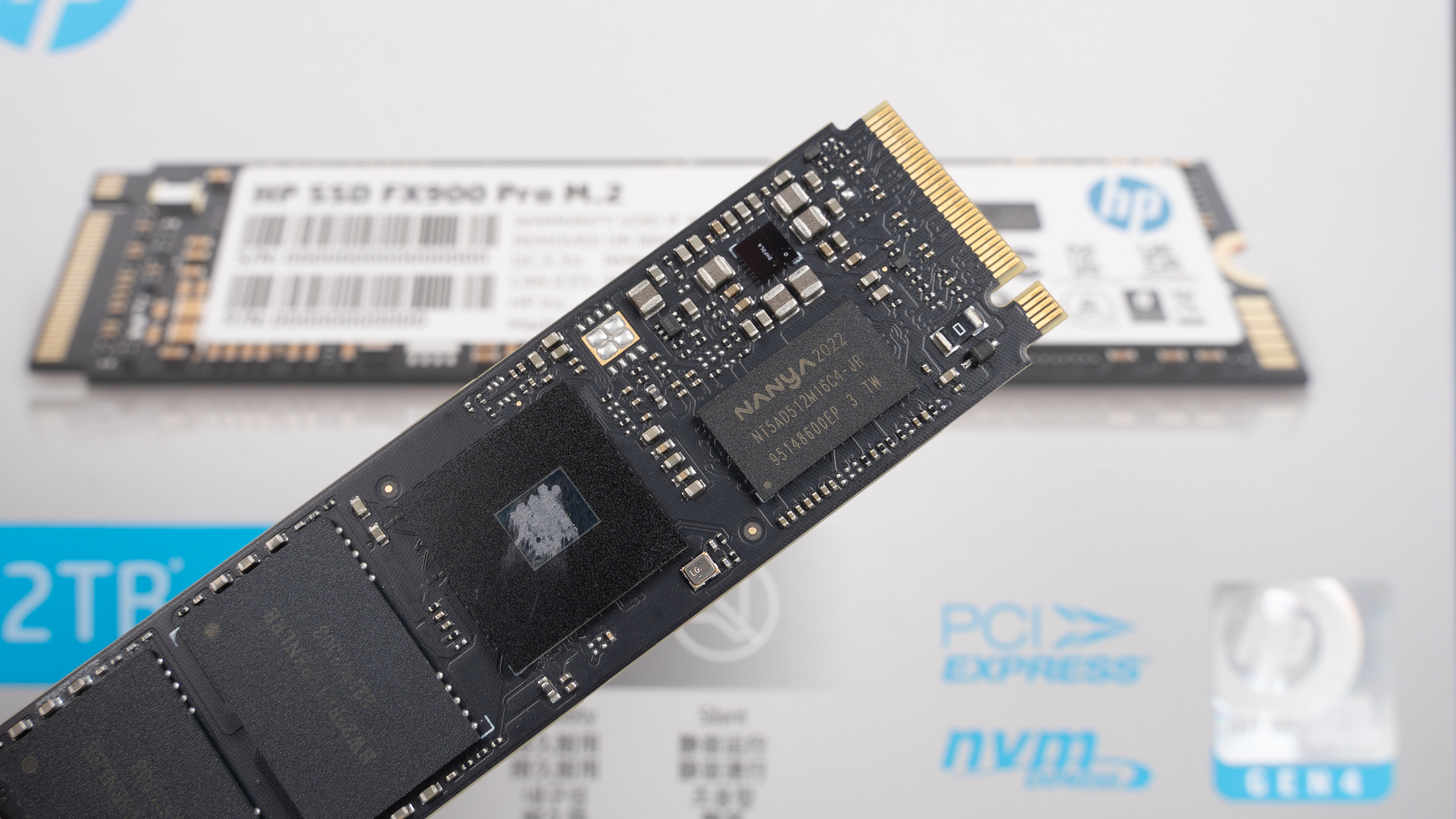 惠普fx900pro2t测评,惠普固态fx900pro散热条