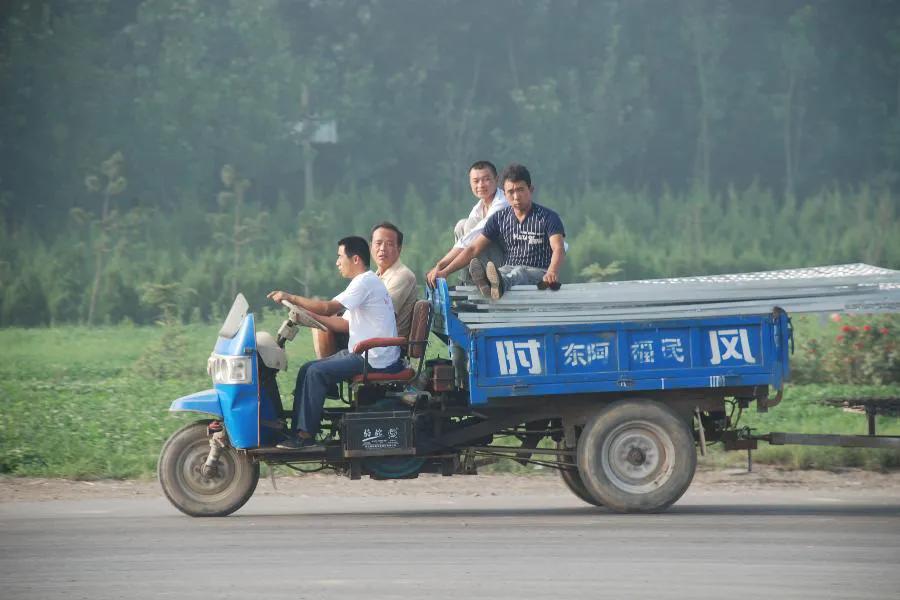 如果全国都学南街村，用不了几年，农村又会恢复“人气”