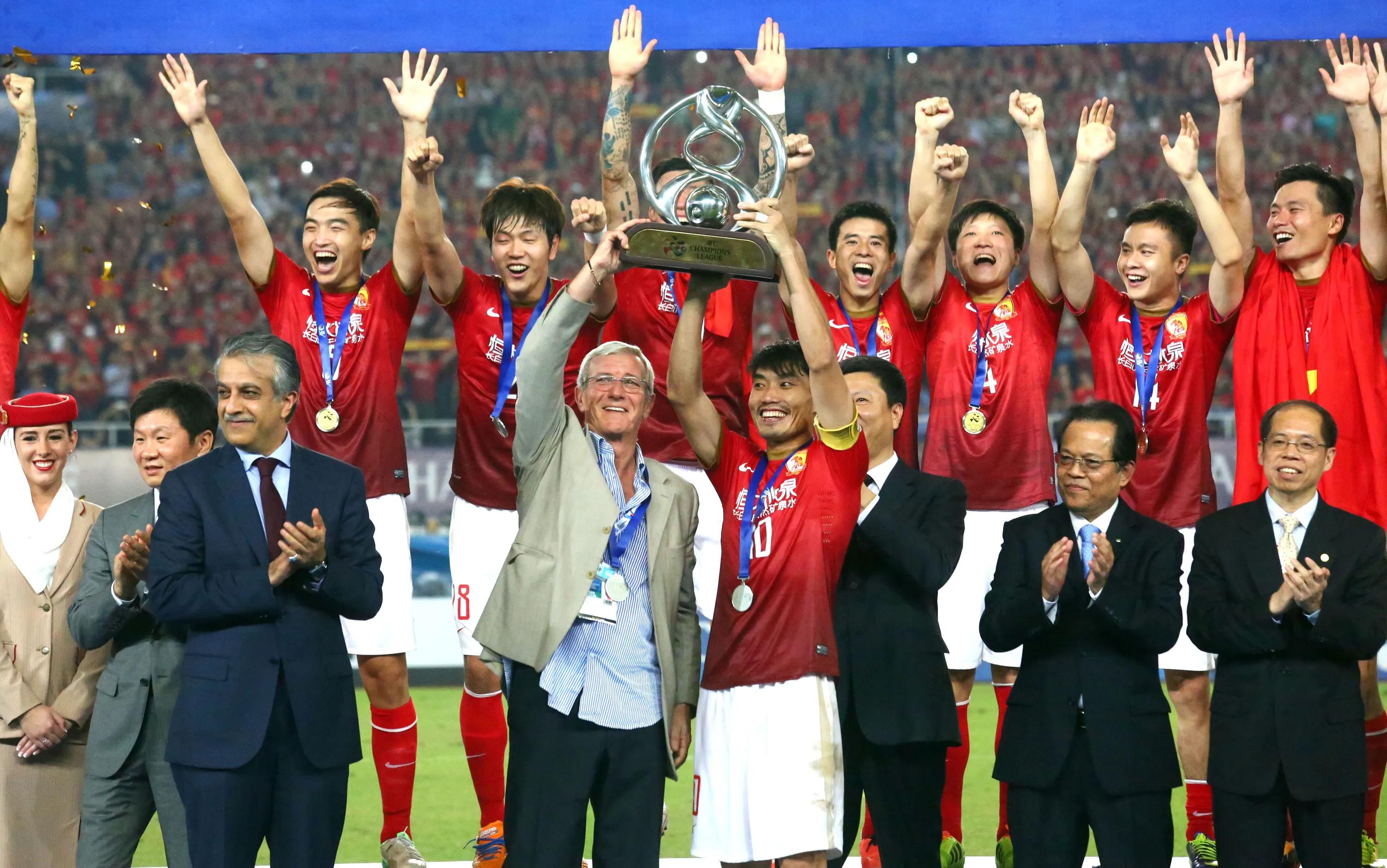 银狐执教中国男足,银狐对里皮的评价