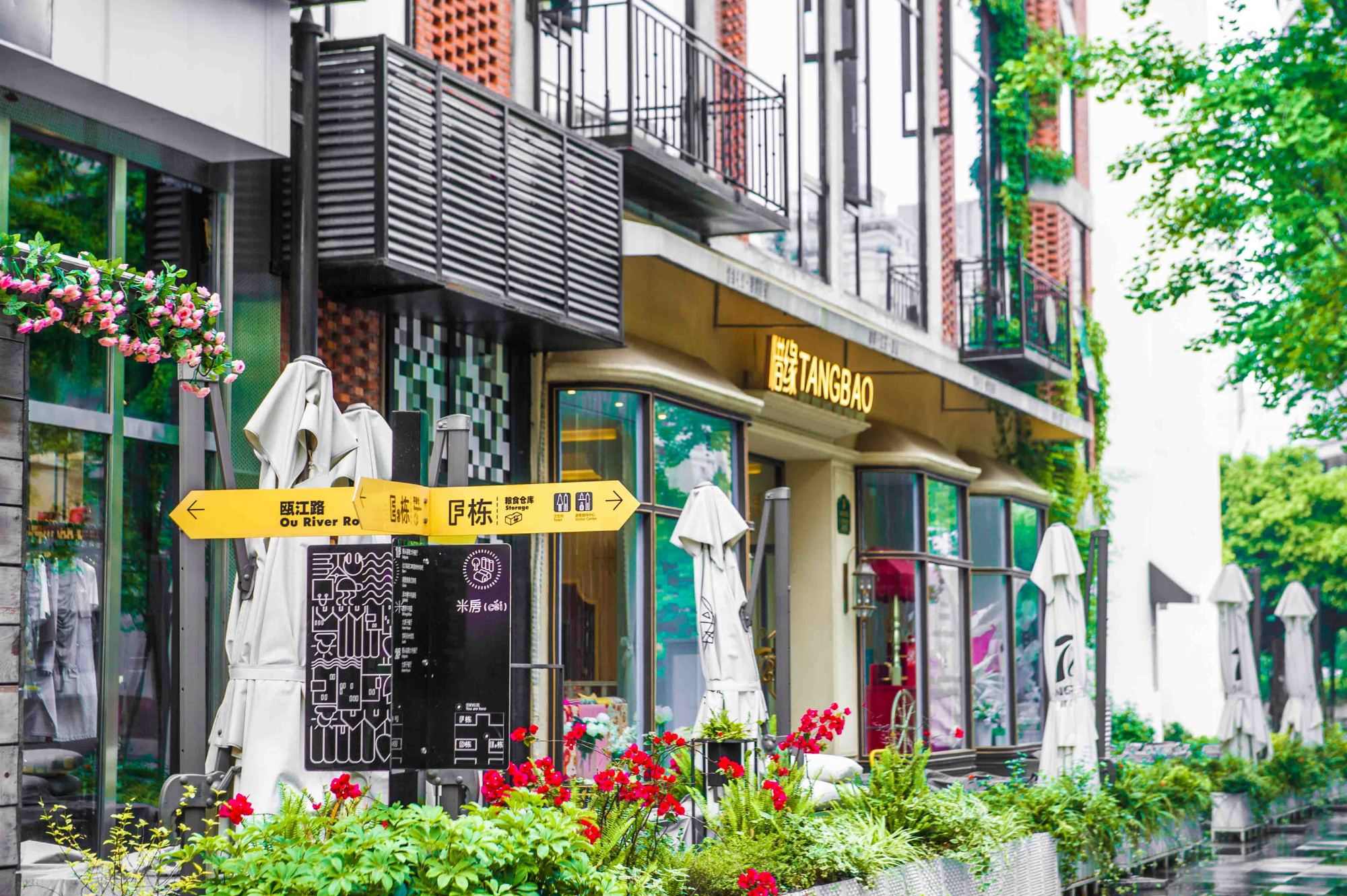 北京市798艺术中心免费吗,北京798艺术中心楼下