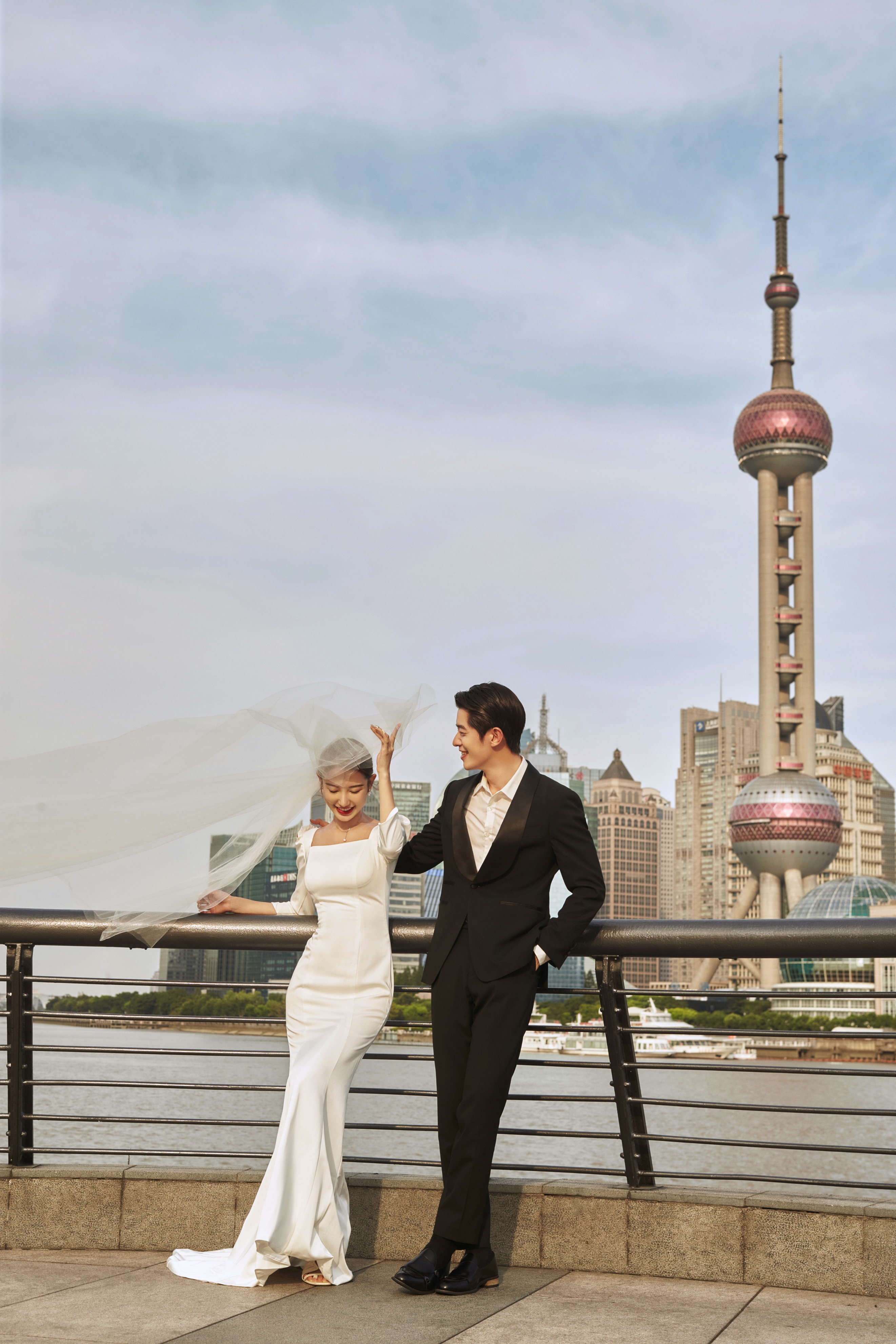 上海拍婚纱避坑,上海拍婚纱照现代