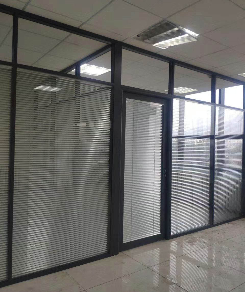 铝型材框架隔断哪种便宜,玻璃隔断铝合金型材怎么做