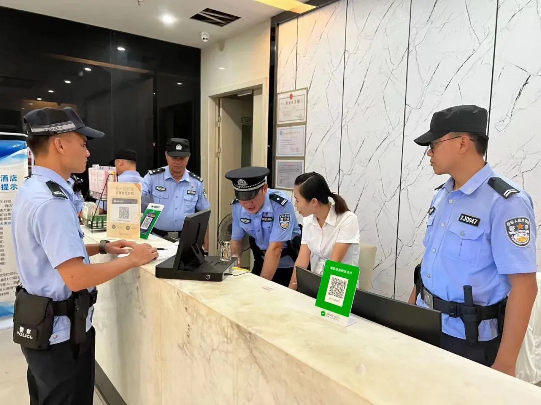 夏季行动丨吹响平安集结号！三亚市公安局启动夏夜治安巡查宣防第一次集中统一行动