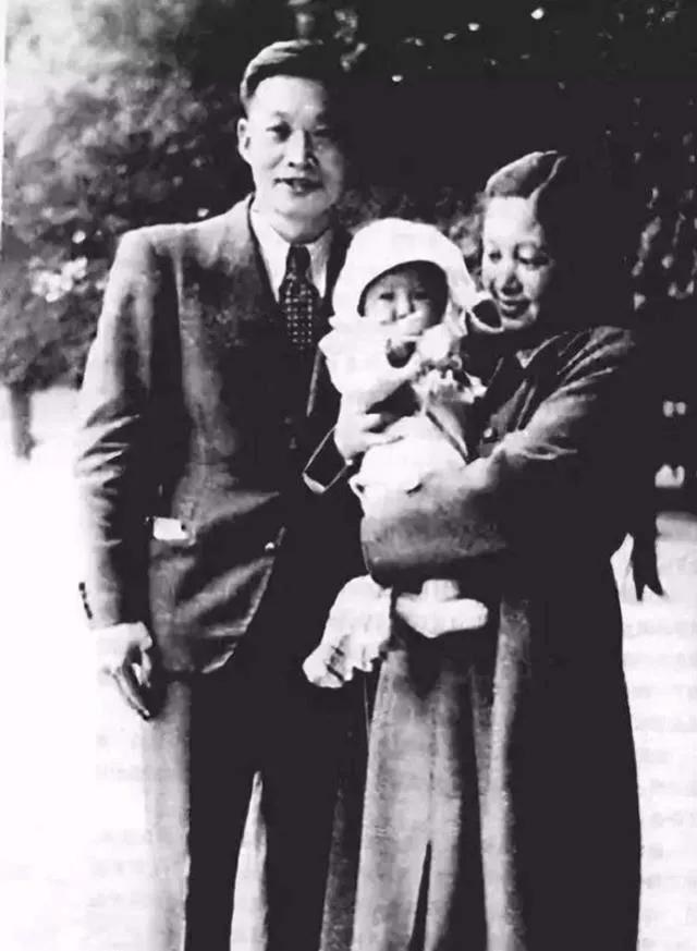 “原*弹子**之父”，法国总统授勋章；中国“居里夫妇”种出蘑菇云花