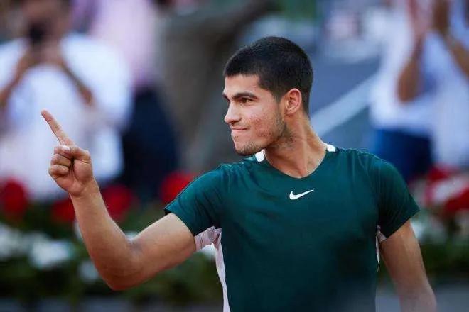 壕！十年1.5亿，意大利网球超新星获耐克肥约，球迷：阿卡咋办？