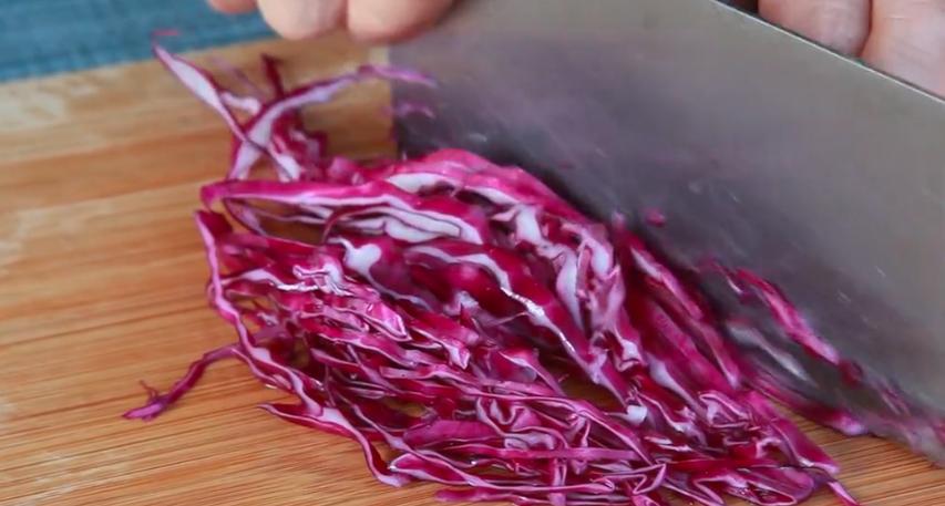 中年女性要少吃糖,要想不显老多吃花青素食物