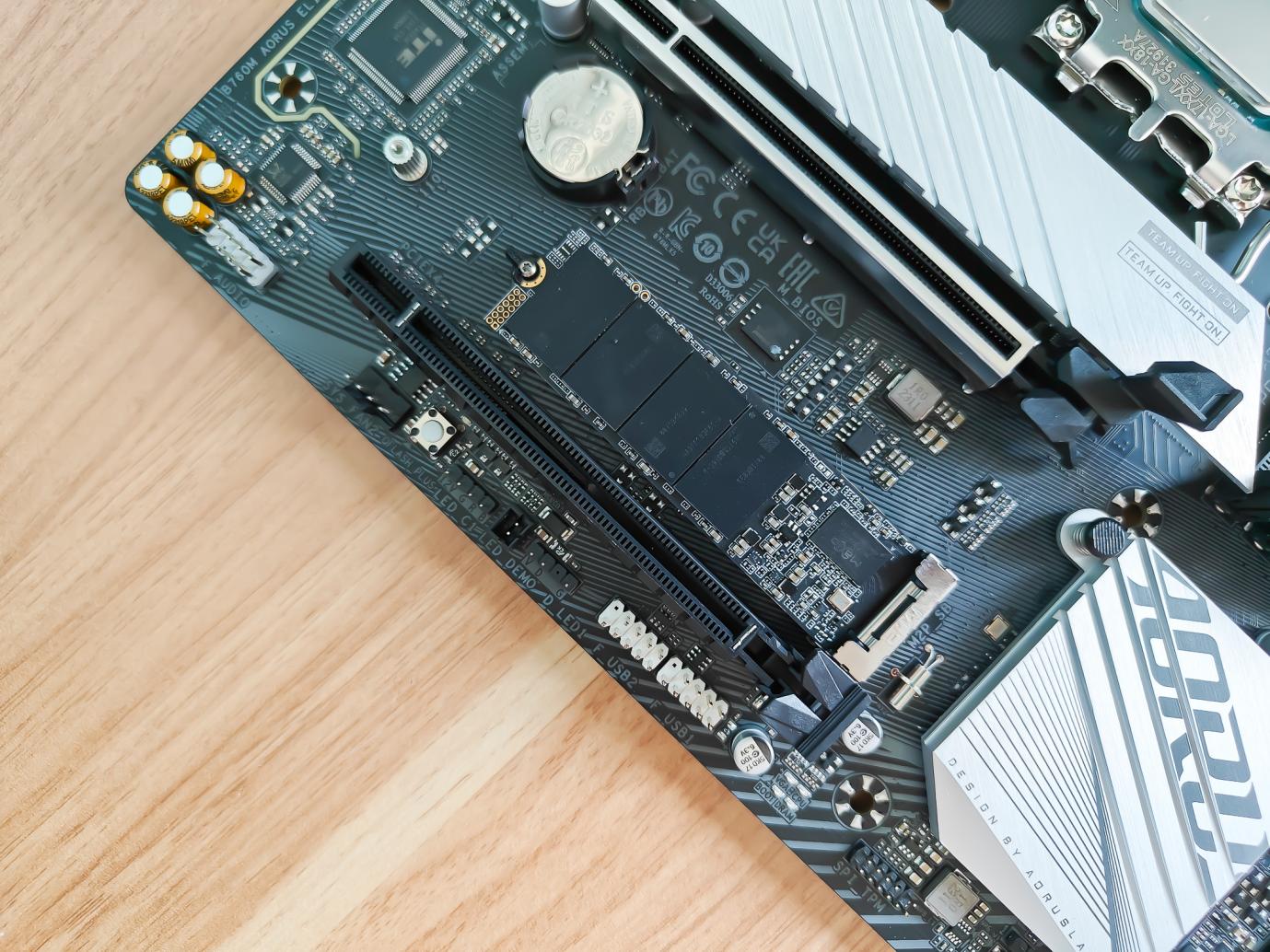 技嘉b760m电竞雕如何给内存超频,技嘉b760m小雕内存超频技术