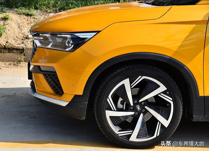 媳妇的闺蜜花15W买台SUV，我这20W的车型，天天遭嫌弃