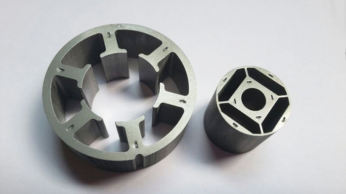 新能源汽车励磁和永磁发电机区别,励磁发电机和永磁发电机哪个好