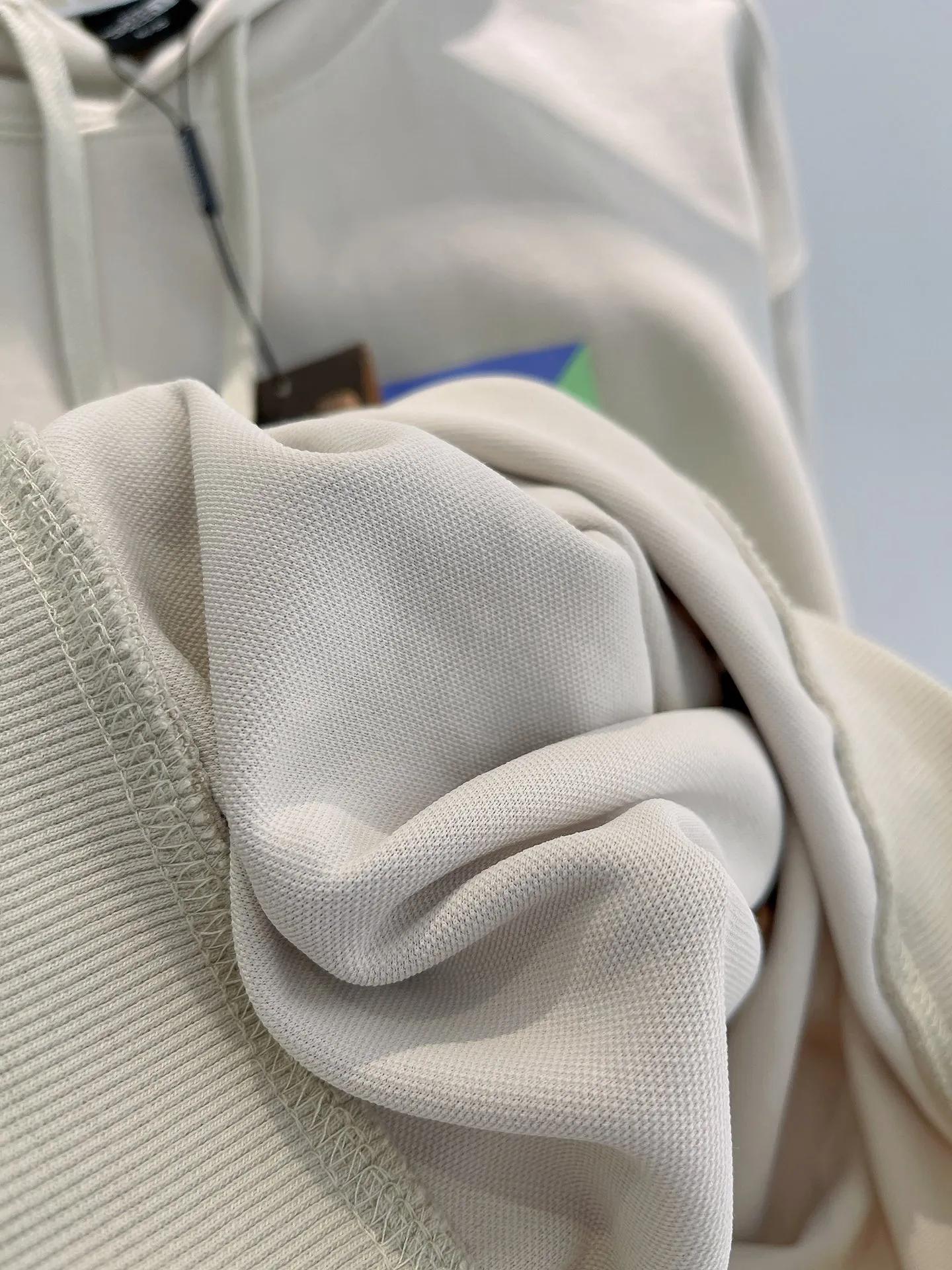 韩国新款连帽卫衣图片,韩国潮牌连帽卫衣