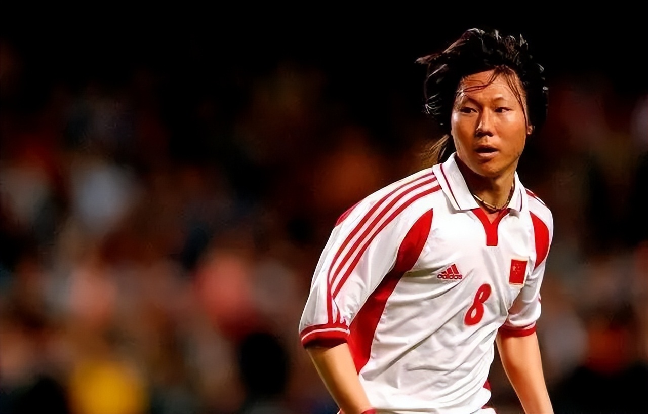 中国足坛11人最强阵容,足坛最强11人阵容退役