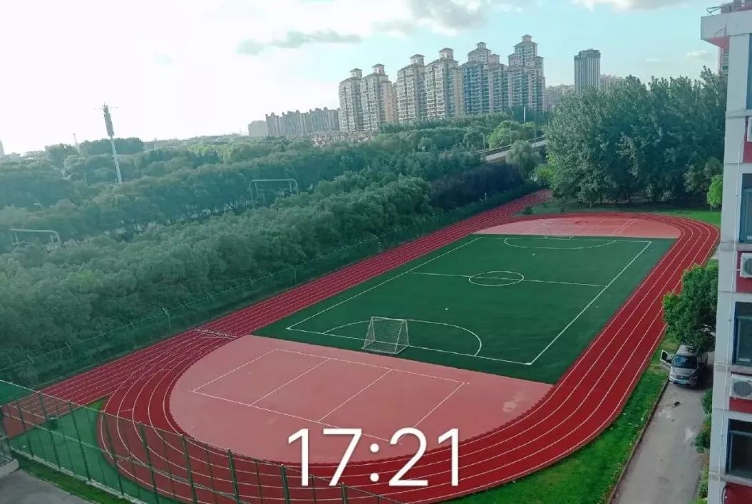 重庆塑胶跑道施工队,重庆300米塑胶跑道施工