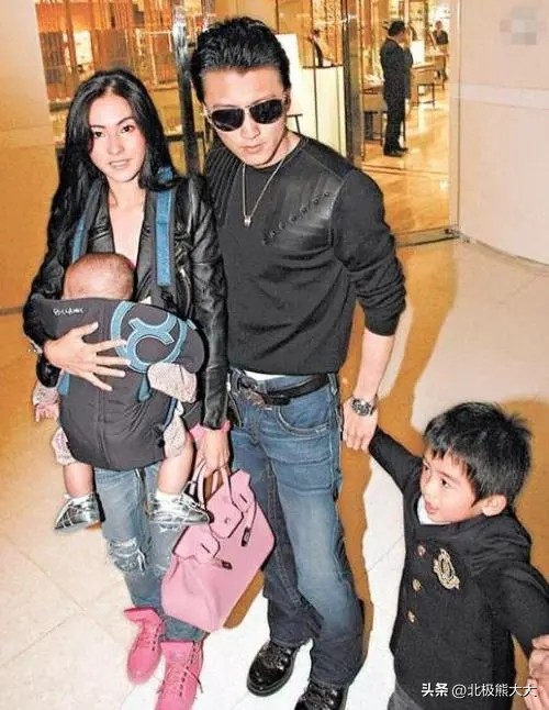 她是最风流的玉女，婚前绯闻男友换不停，婚后生了两个娃还不安分