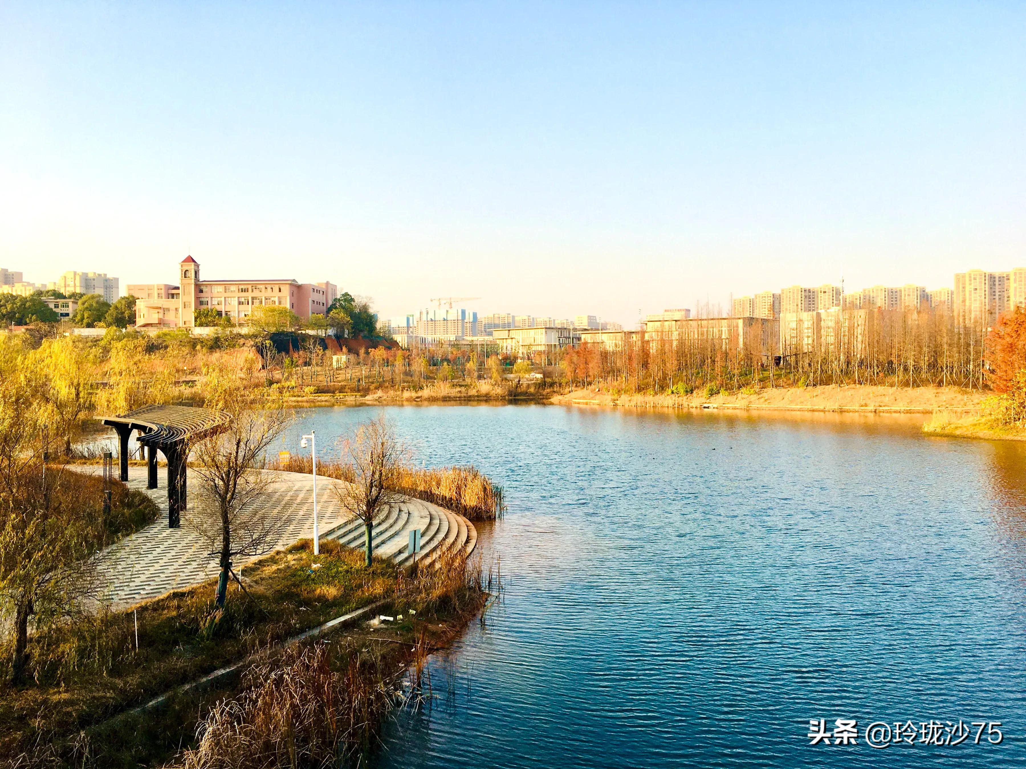 长沙风景美丽的篮球场,长沙王陵公园生态足球场