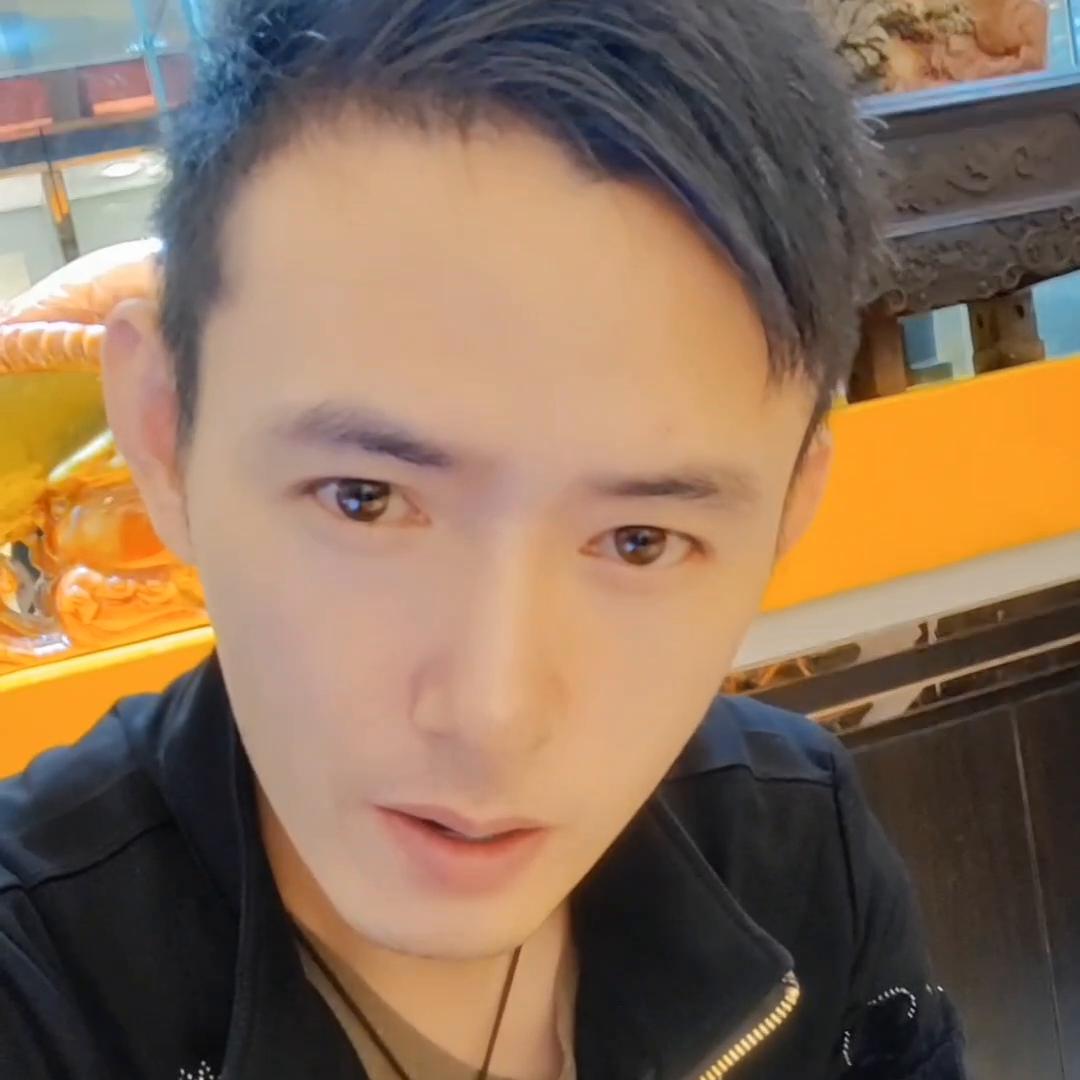 你们实在不知道怎么心甘情愿让男人花钱的联系我！我教你们...