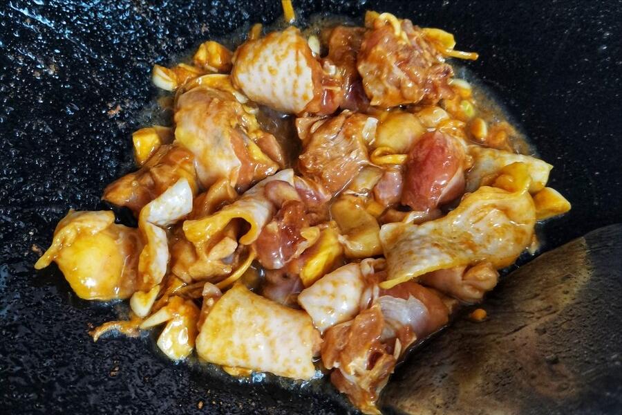 炖鸡肉柴了怎么变嫩,炖的鸡肉柴了怎么变嫩